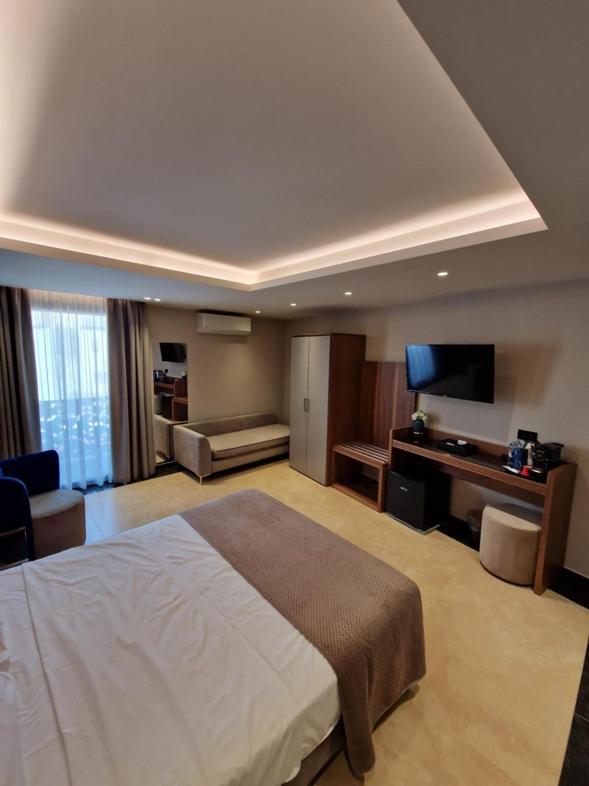 Beatus Suites And Rooms B&B Canicattì Екстериор снимка