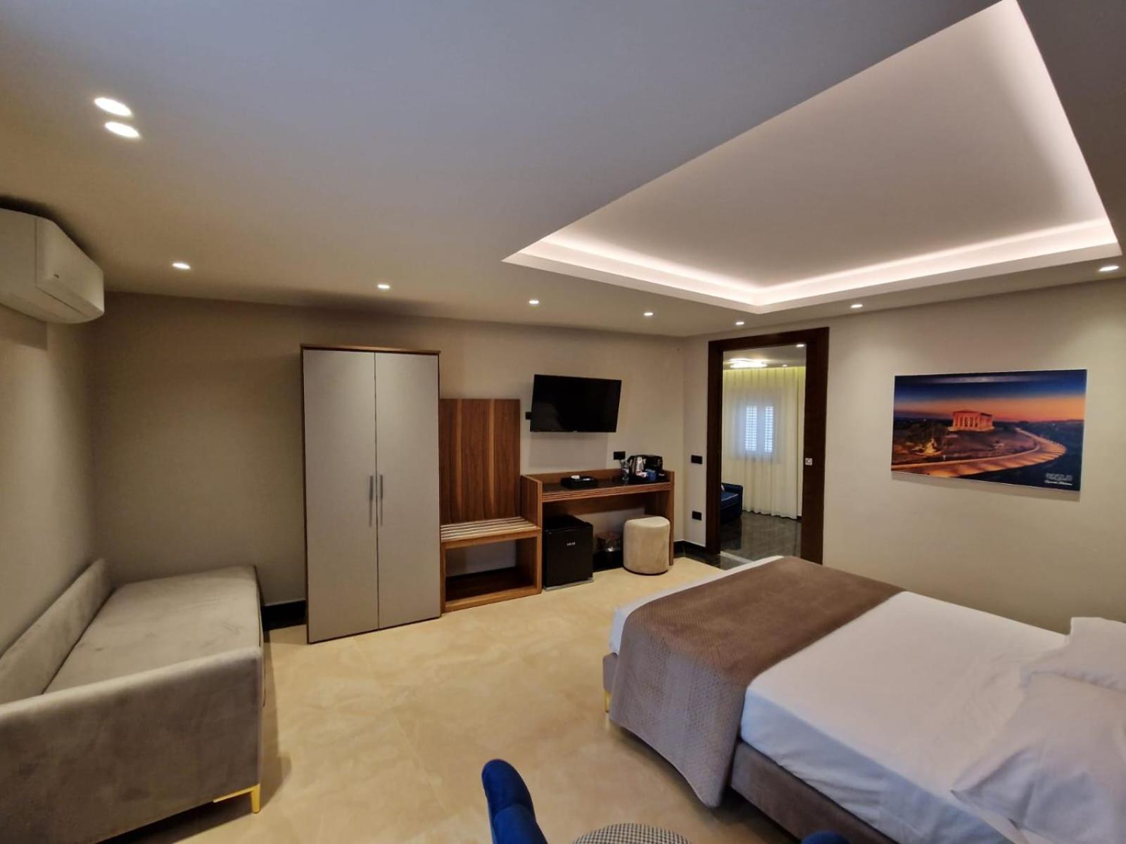 Beatus Suites And Rooms B&B Canicattì Екстериор снимка