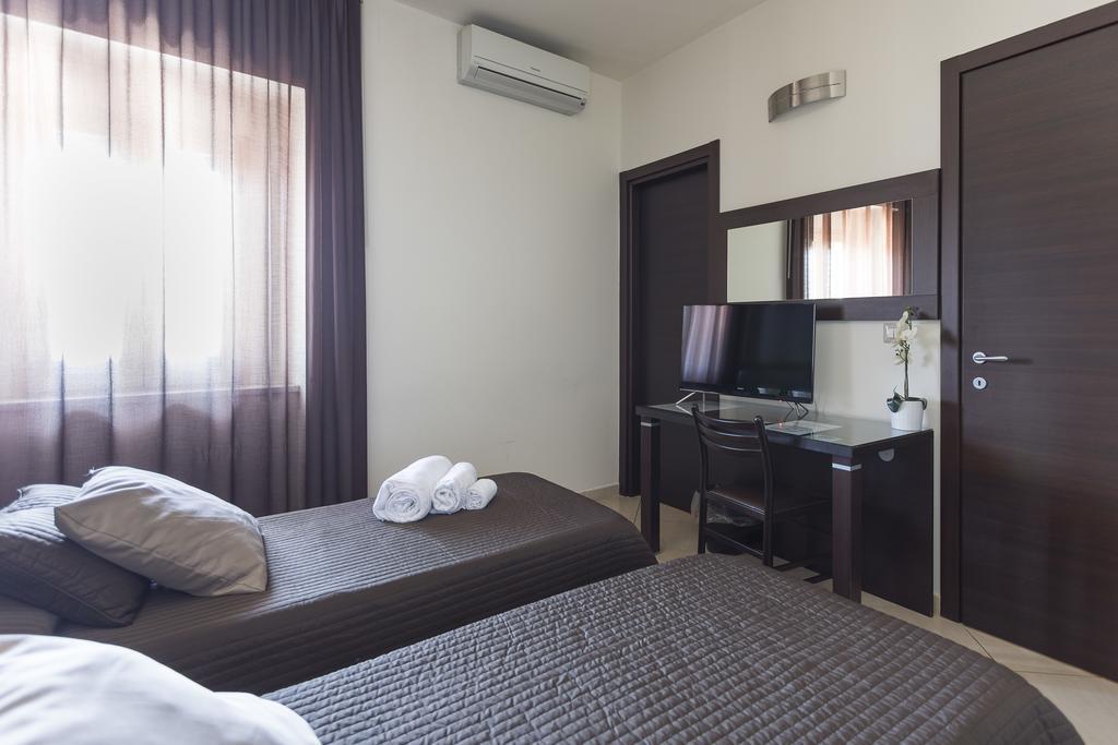 Beatus Suites And Rooms B&B Canicattì Екстериор снимка