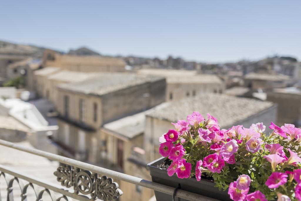 Beatus Suites And Rooms B&B Canicattì Екстериор снимка